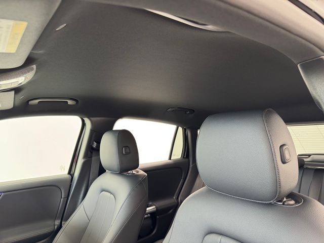 2025 Mercedes Benz GLA 250 photo 5