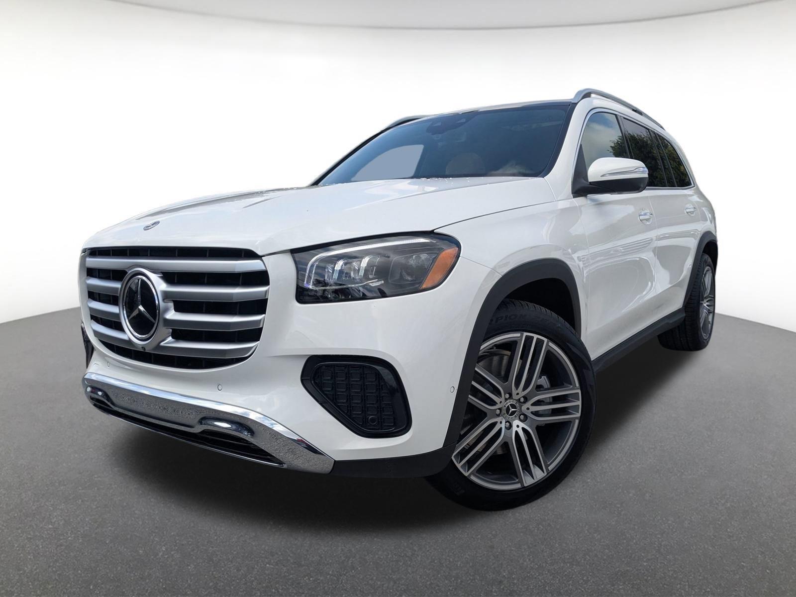 2026 Mercedes-Benz GLS Base's photo