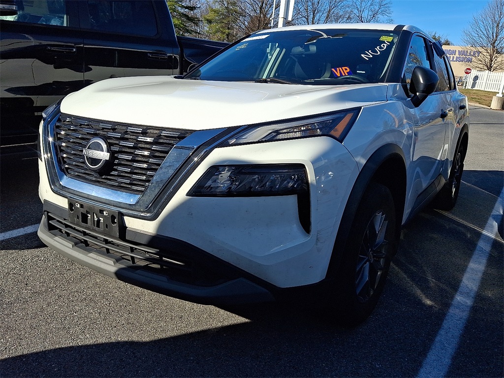 2023 Nissan Rogue S photo 2