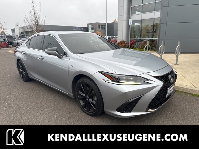 2022 Lexus ES F SPORT's photo