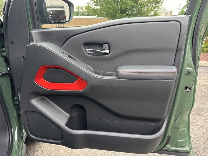 2023 Nissan Frontier PRO-4X Crew Cab photo 39