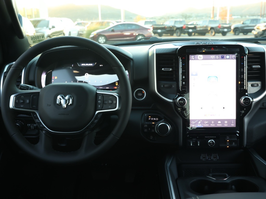 New 2026 Diamond Black Crystal Pearl-Coat Exterior Paint RAM Big Horn/Lone Star image 20