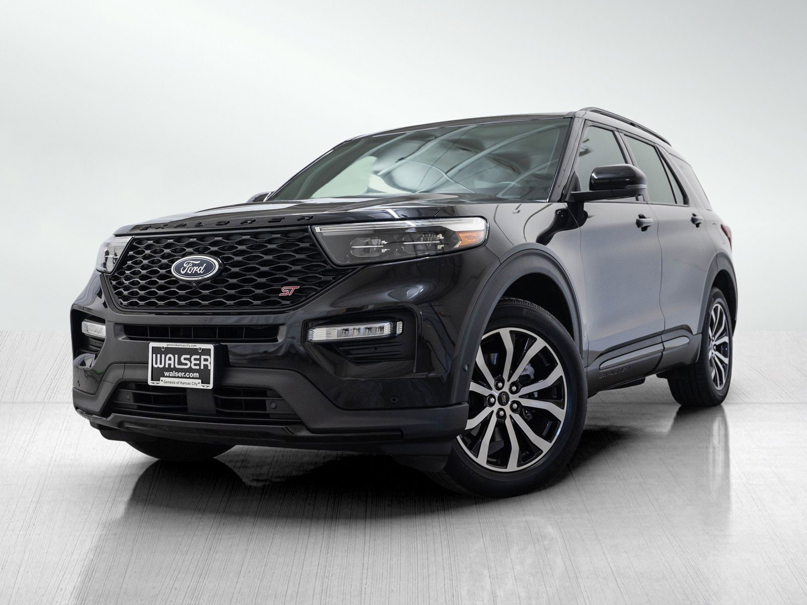 2020 Ford Explorer ST's photo