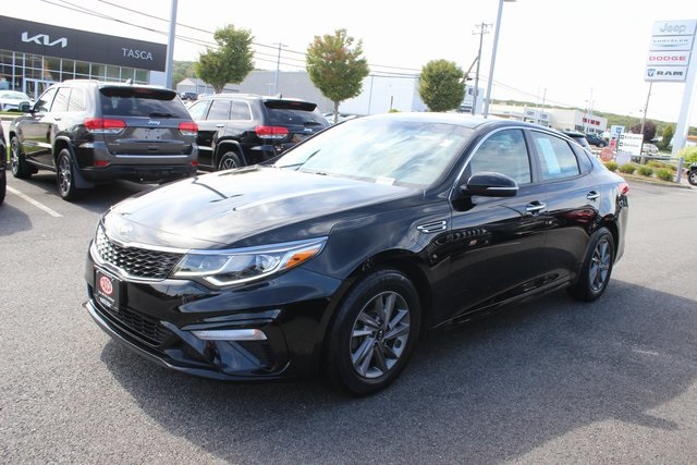 2020 Kia Optima LX photo 2