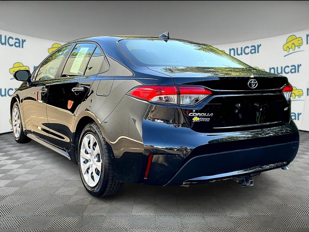 2021 Toyota Corolla LE photo 5