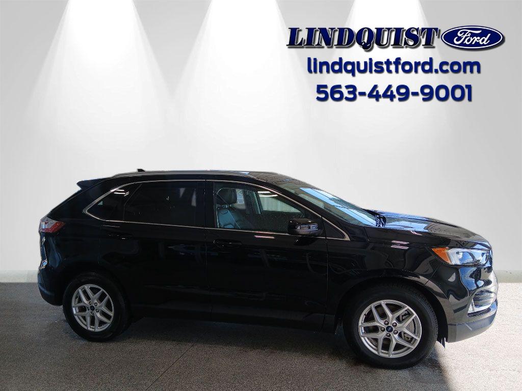 2022 Ford Edge SEL's photo