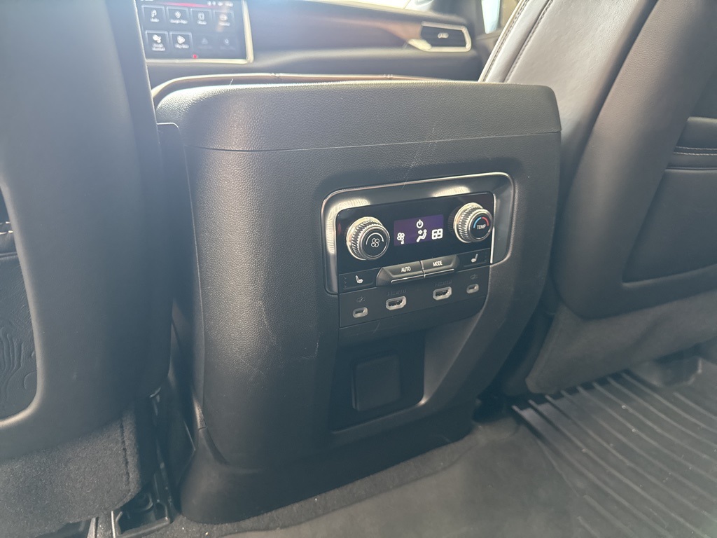 2024 Gmc Yukon Denali Ultimate photo 24