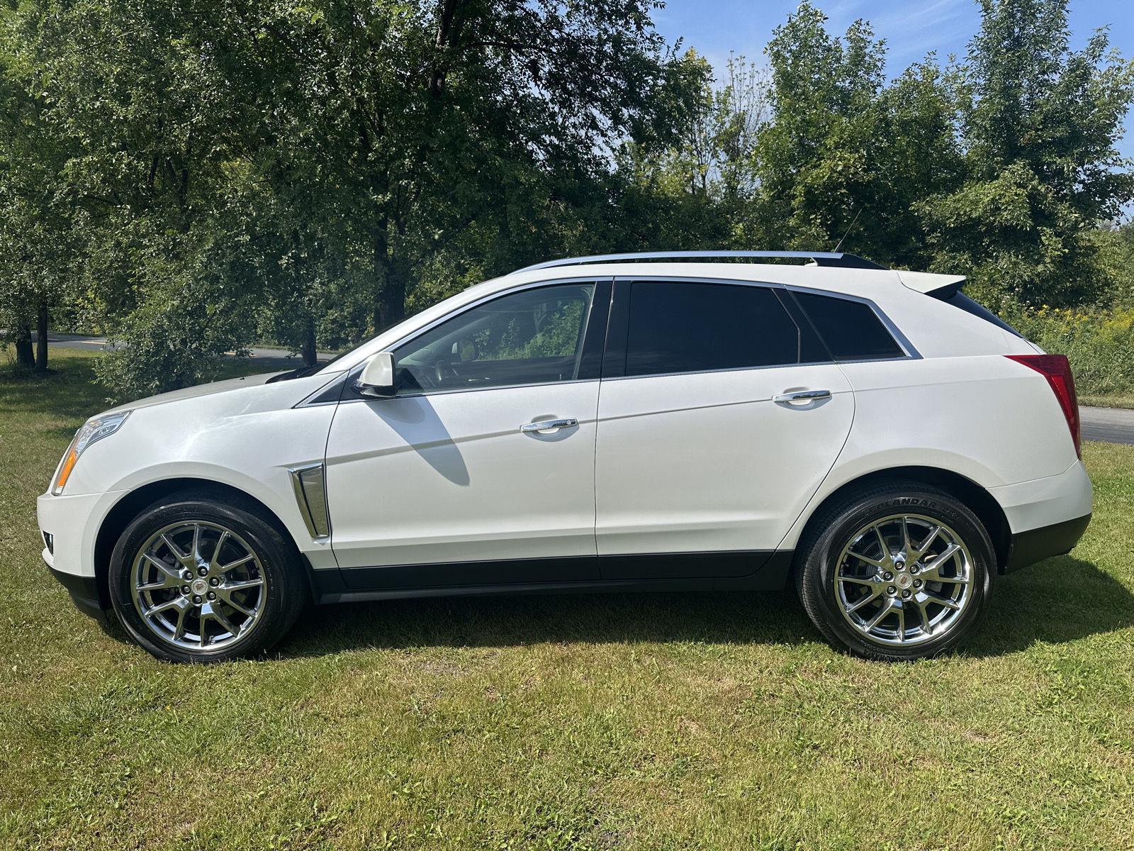 Used 2013 Cadillac SRX Premium Collection with VIN 3GYFNJE3XDS508747 for sale in Waconia, Minnesota