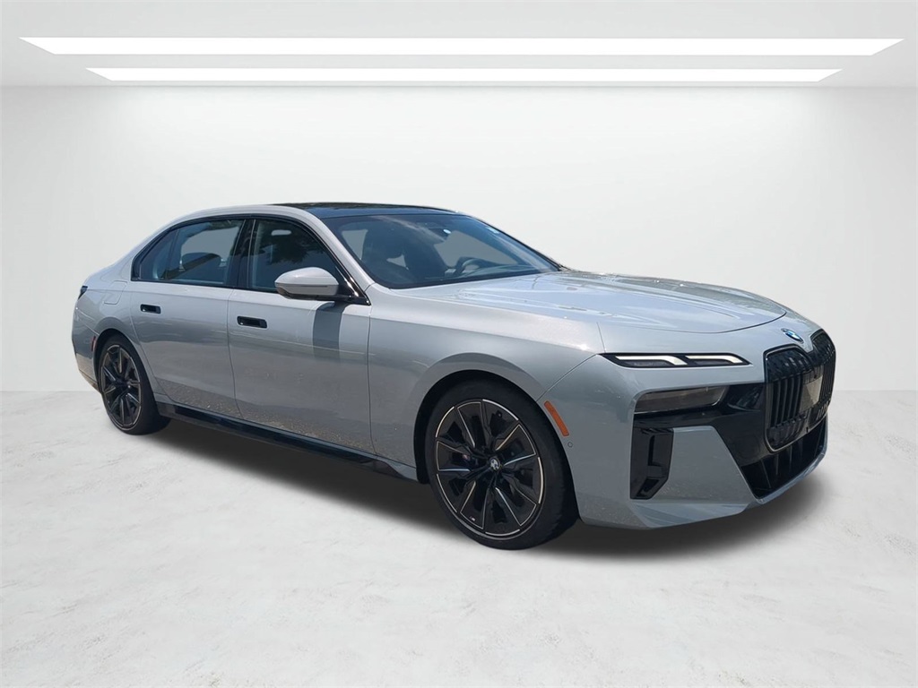 New 2025 Brooklyn Grey Metallic BMW 740i image 2