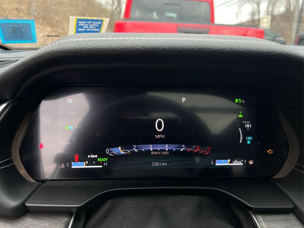 2024 Jeep Cherokee 4xe Base photo 20