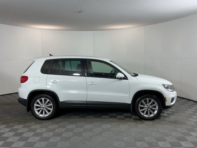 2014 Volkswagen Tiguan SE photo 3