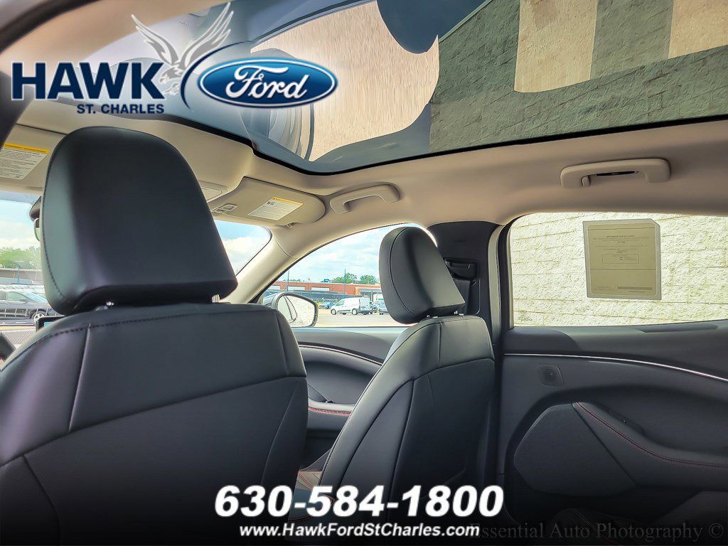 2025 FORD MUSTANG MACH-E - Image 10