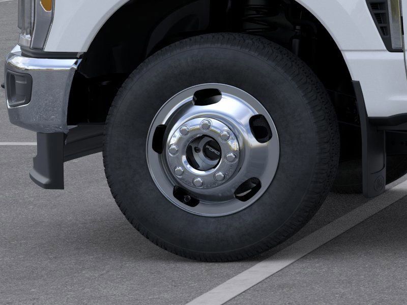 2026 Ford F-350 XLT photo 18