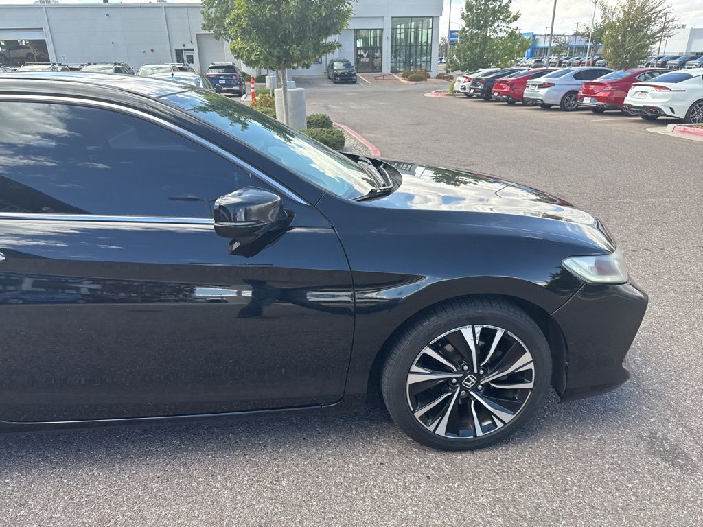 2016 Honda Accord EX photo 17
