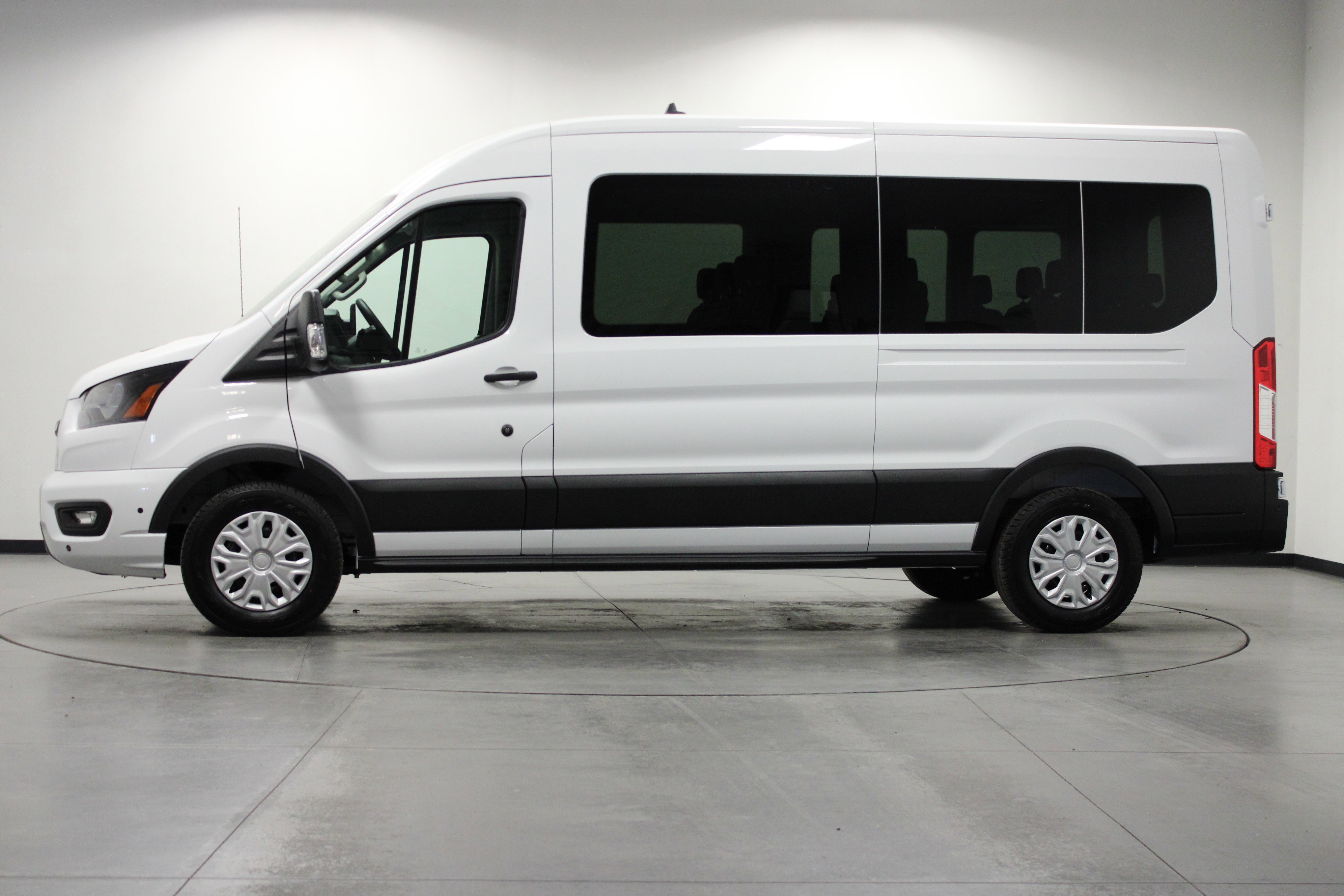2025 Ford Transit Passenger XLT photo 6