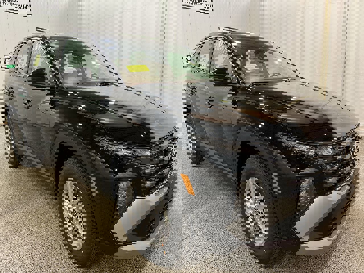 New 2025 Phantom Black Hyundai SE image 1