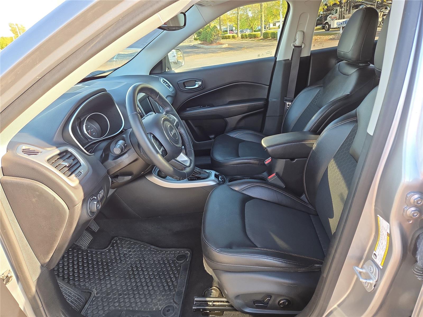2018 Jeep Compass North Edition Latitude photo 14