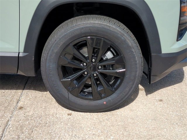 2026 Chevrolet Equinox LT photo 9