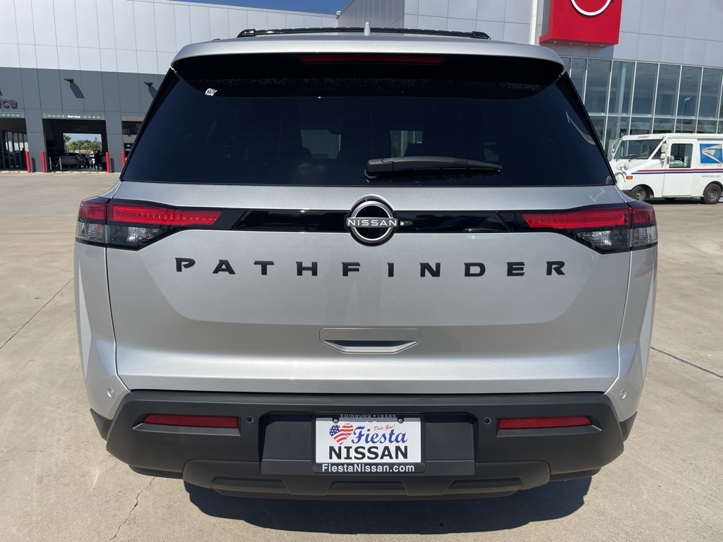 2025 Nissan Pathfinder SV photo 3