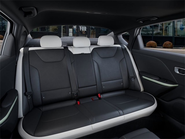 2025 Kia K4 GT-Line Turbo photo 14
