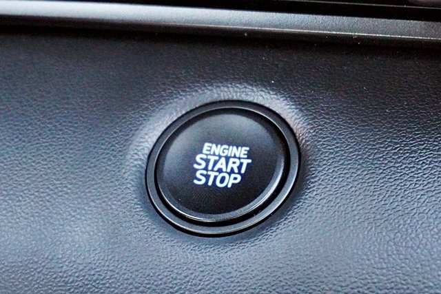 Used 2025 Red Hyundai SEL Sport image 26