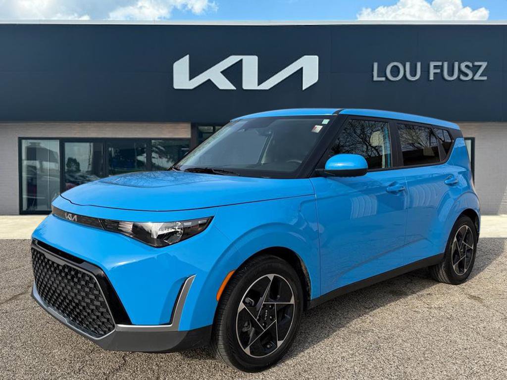 2025 Kia Soul EX's photo