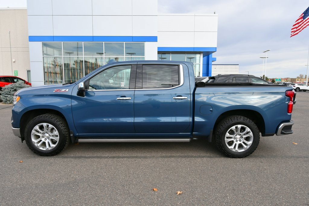 2024 Chevrolet Silverado 1500 LTZ photo 3