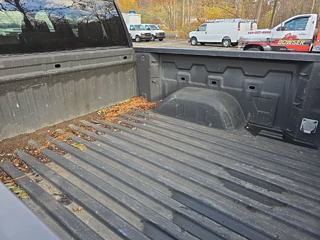 2022 Chevrolet Silverado 1500 Custom photo 4