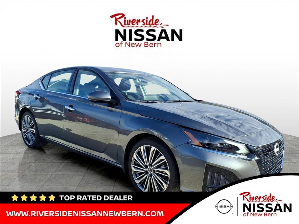 2025 Nissan Altima SL's photo
