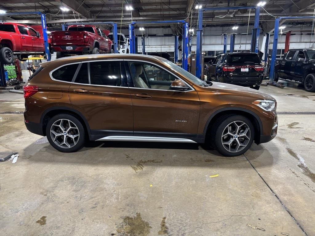 2017 BMW X1 - Image 3