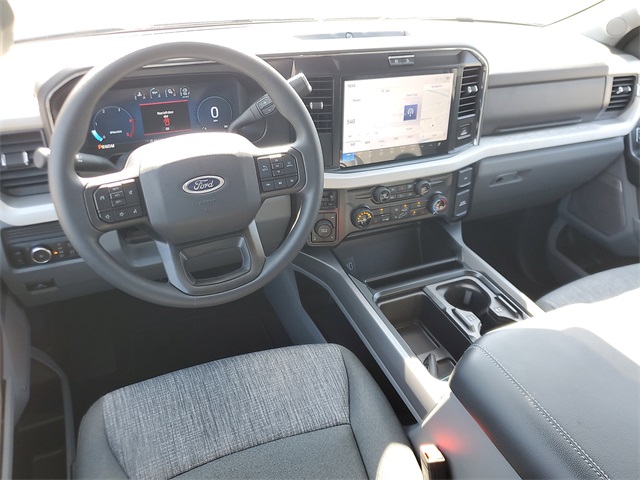 2026 Ford F-250 XLT photo 13