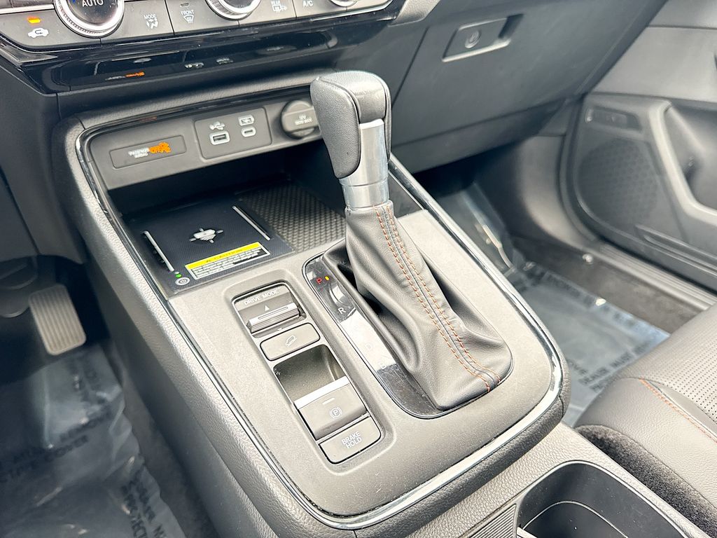 2024 Honda CR-V Hybrid Sport Touring photo 29