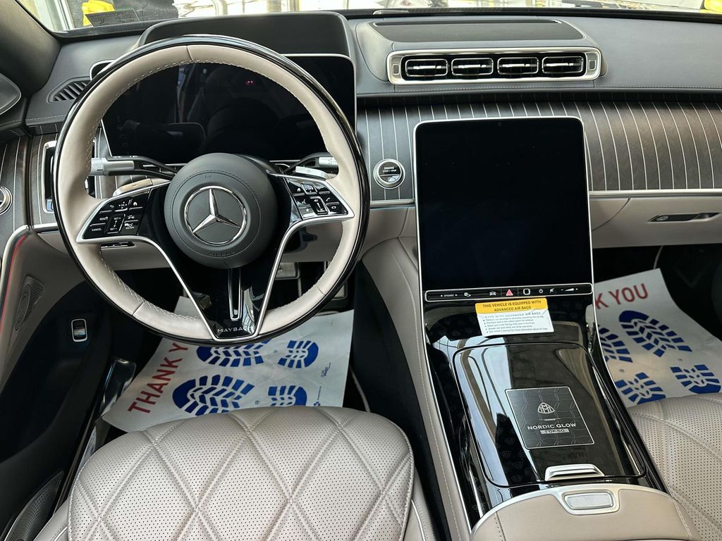 2025 Mercedes Benz S Maybach 680 photo 3