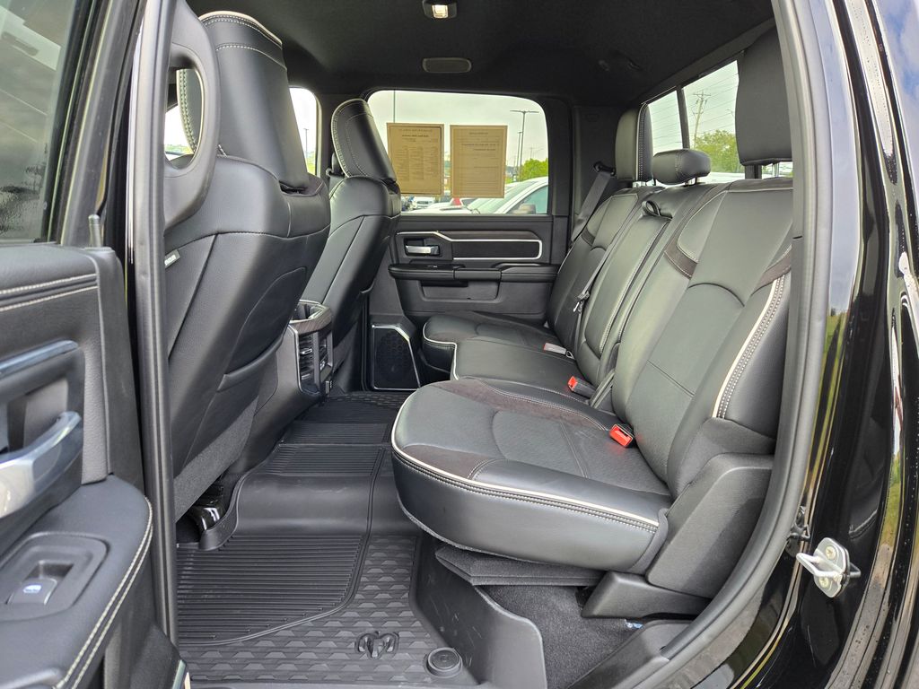 2025 Ram 2500 Laramie photo 24