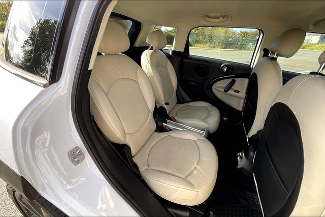 2011 Mini Countryman ALL4 photo 22