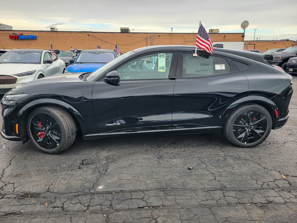 2025 FORD MUSTANG MACH-E - Image 4