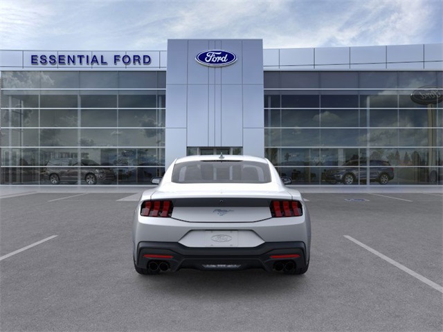 2025 Ford Mustang EcoBoost photo 4