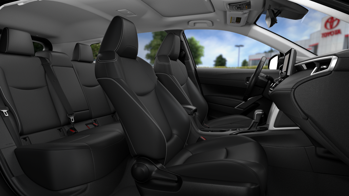 2025 Toyota Corolla Cross XLE photo 10