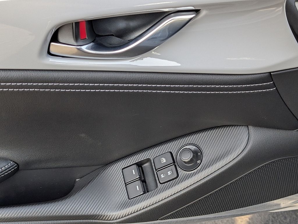 2025 Mazda MX-5 Miata Miata Grand Touring photo 22