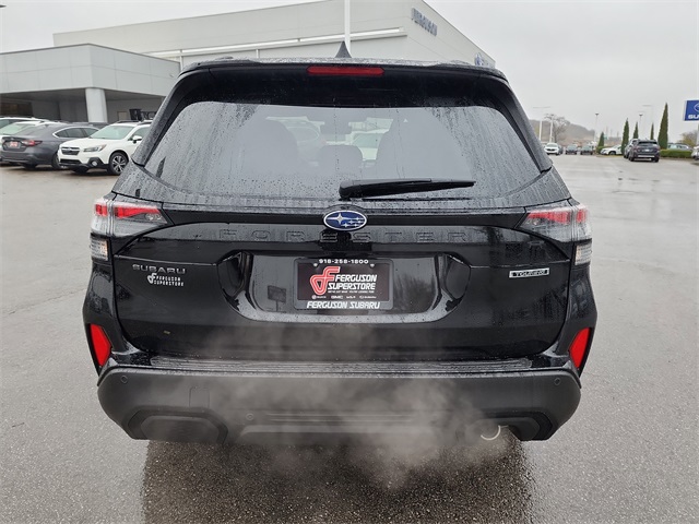 2025 Subaru Forester Touring photo 3