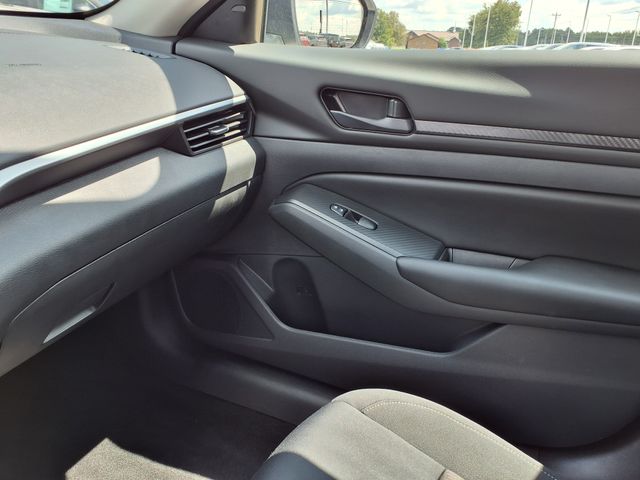 2025 Nissan Altima 2.5 S photo 7