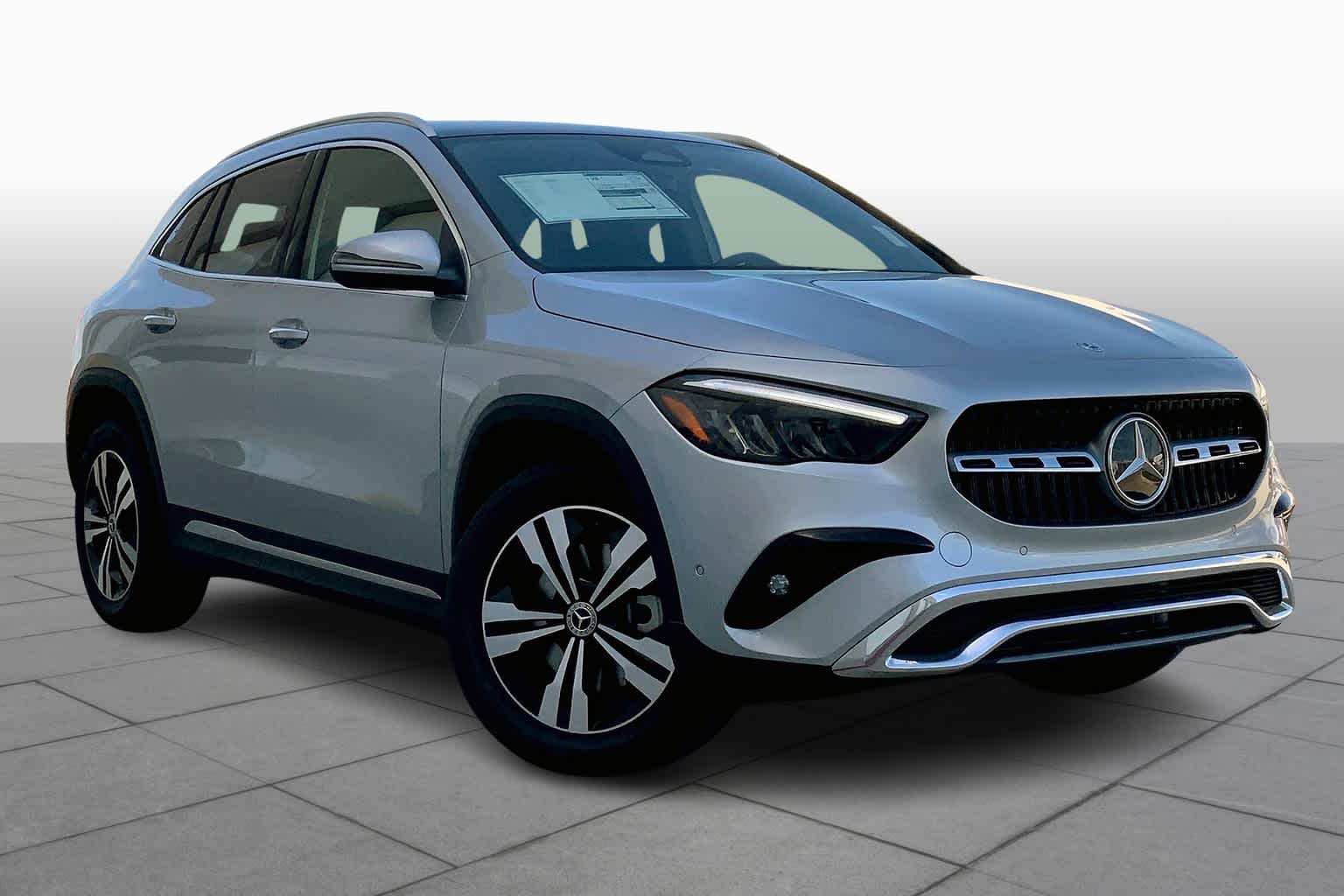 2024 Mercedes Benz GLA 250 photo 2