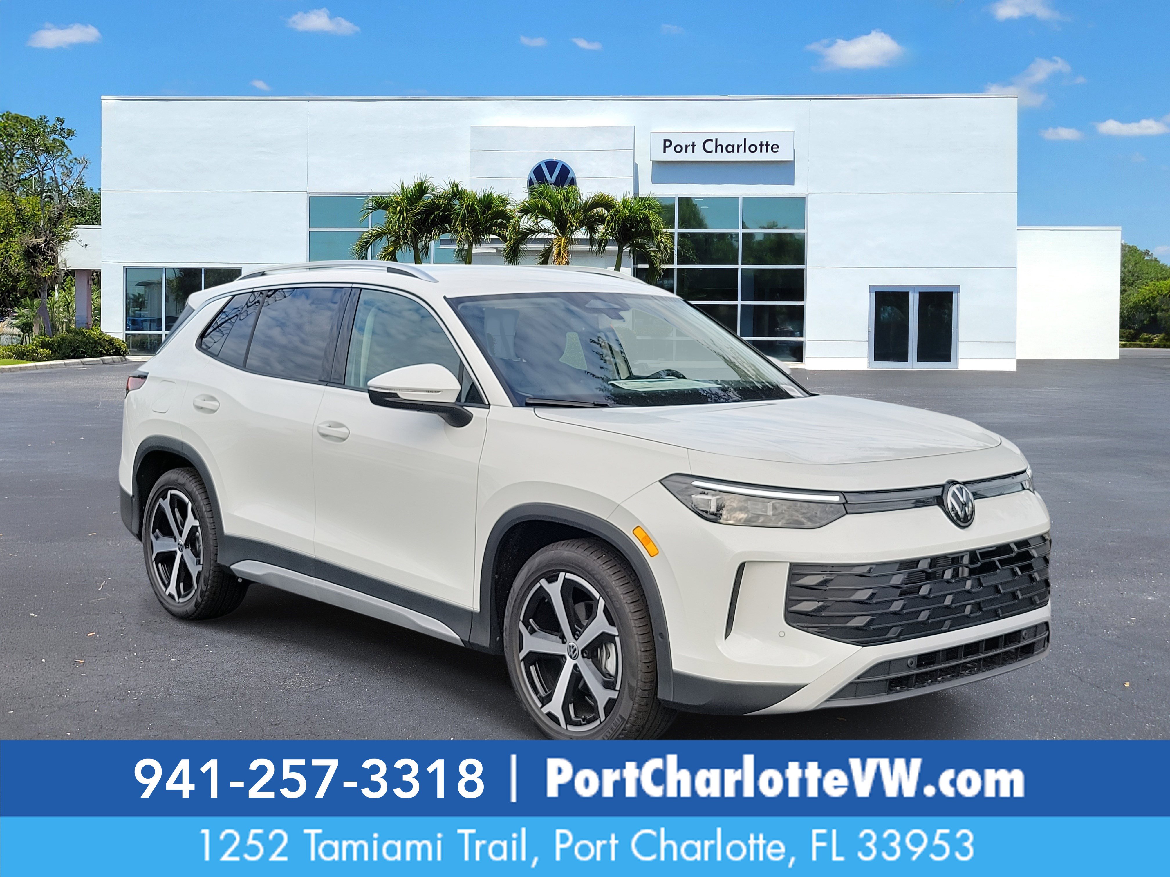 2026 Volkswagen Tiguan SE's photo