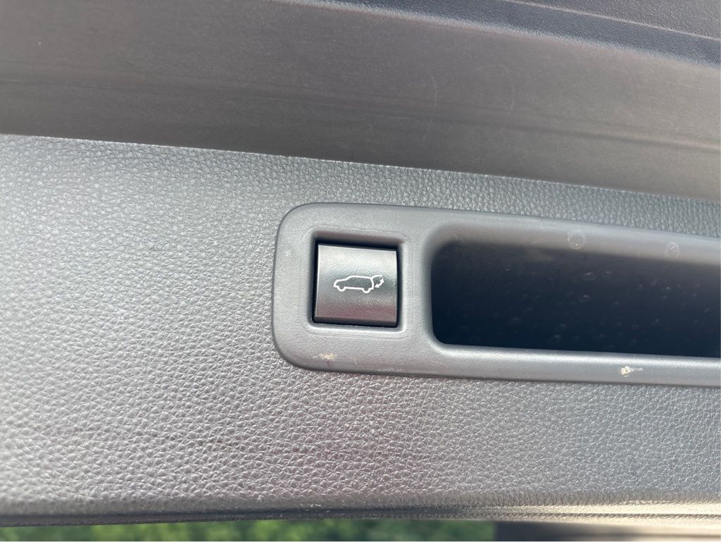2021 Toyota Highlander XSE photo 11