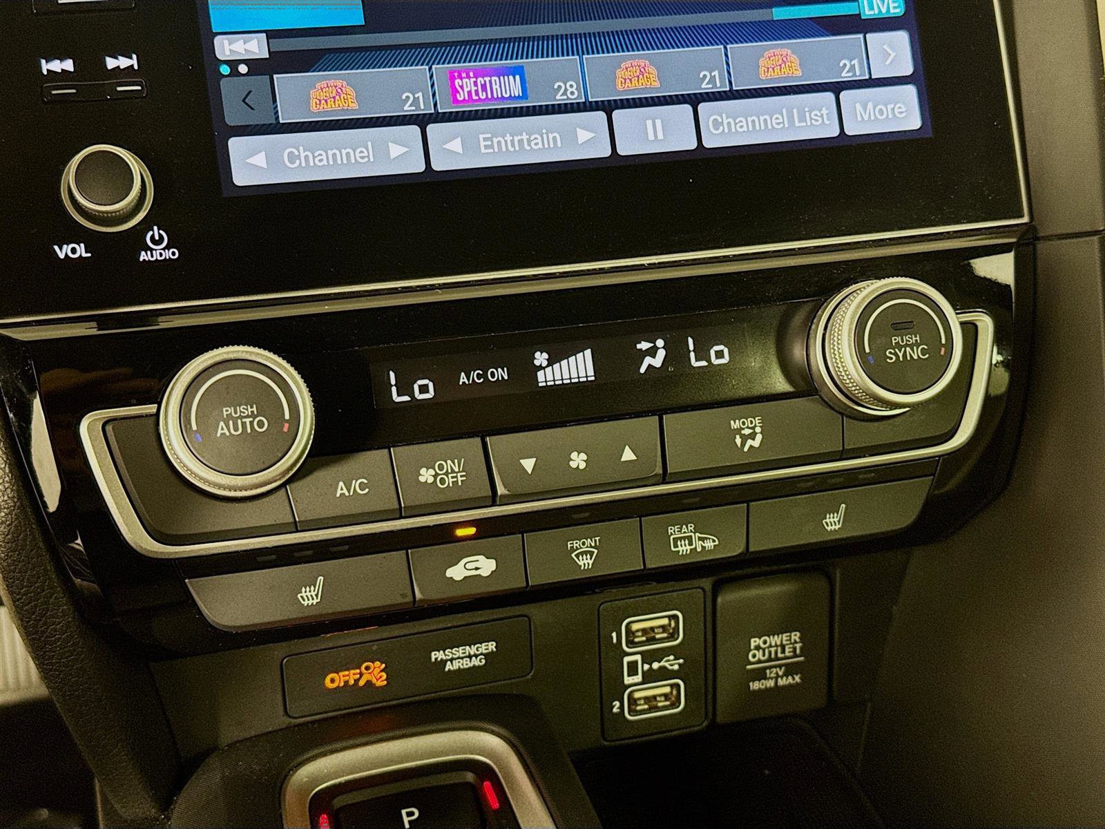 2021 Honda Insight Touring photo 18