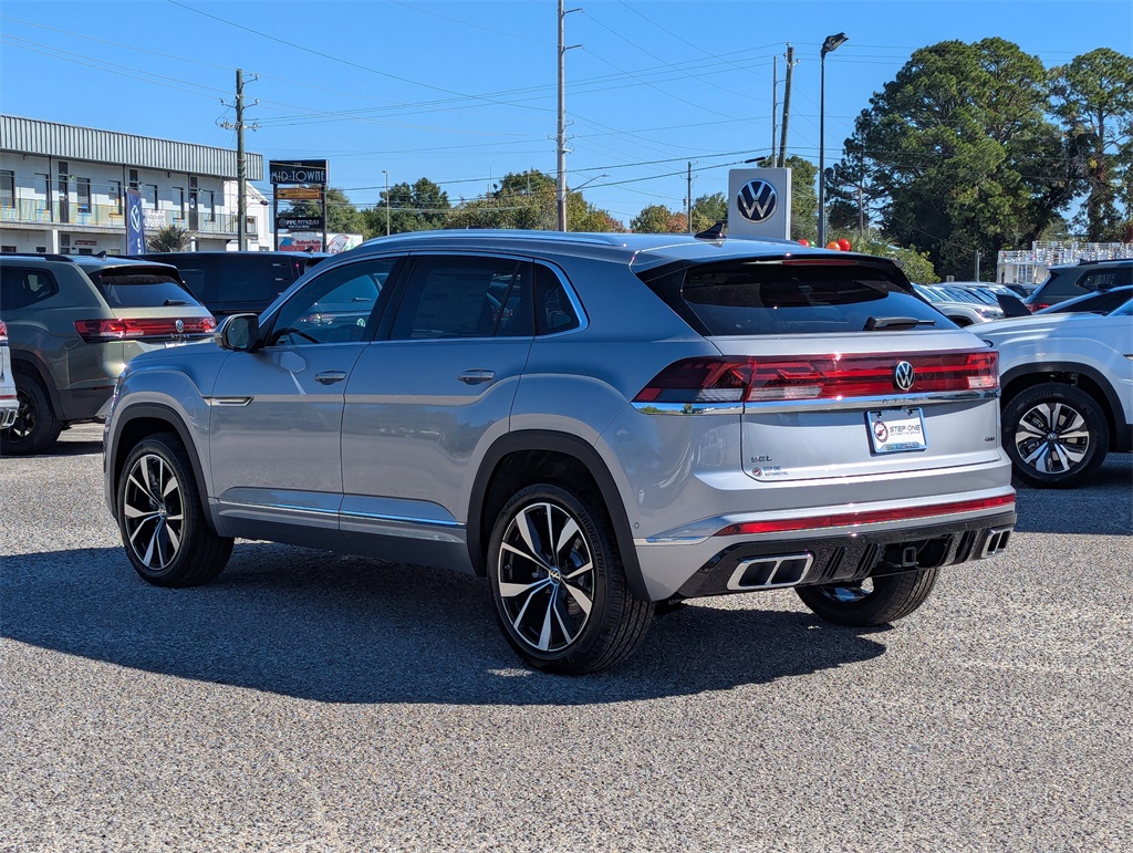 2026 Volkswagen Atlas Cross Sport SEL Premium R-Line photo 4