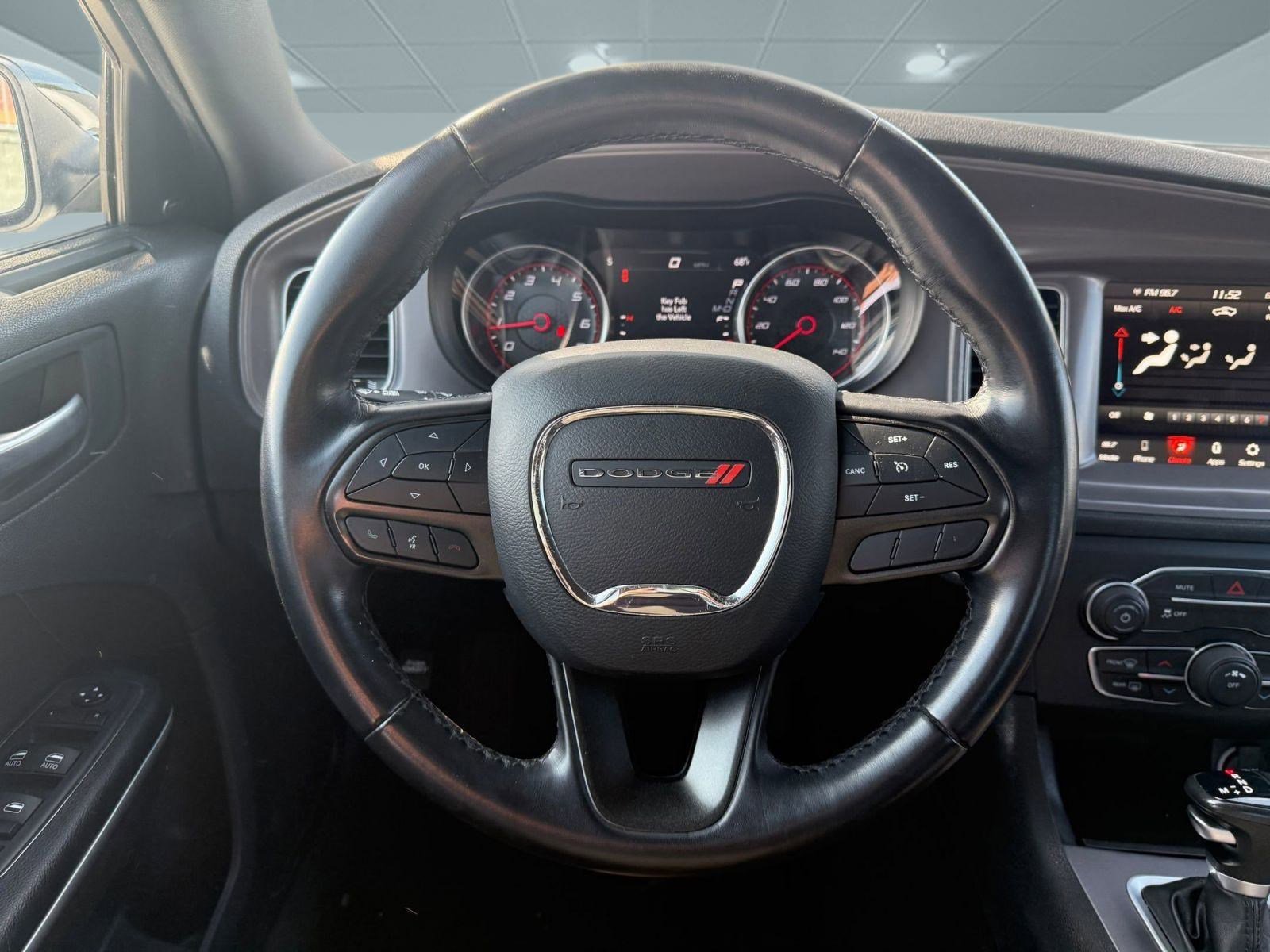 2023 Dodge Charger SXT photo 13