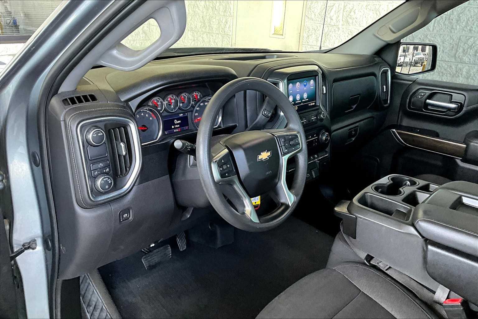 2020 Chevrolet Silverado 1500 LT photo 16