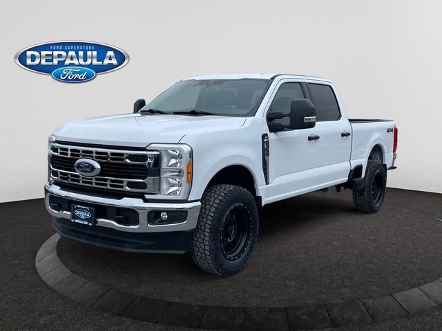 2023 Ford F-350 Super Duty XLT's photo