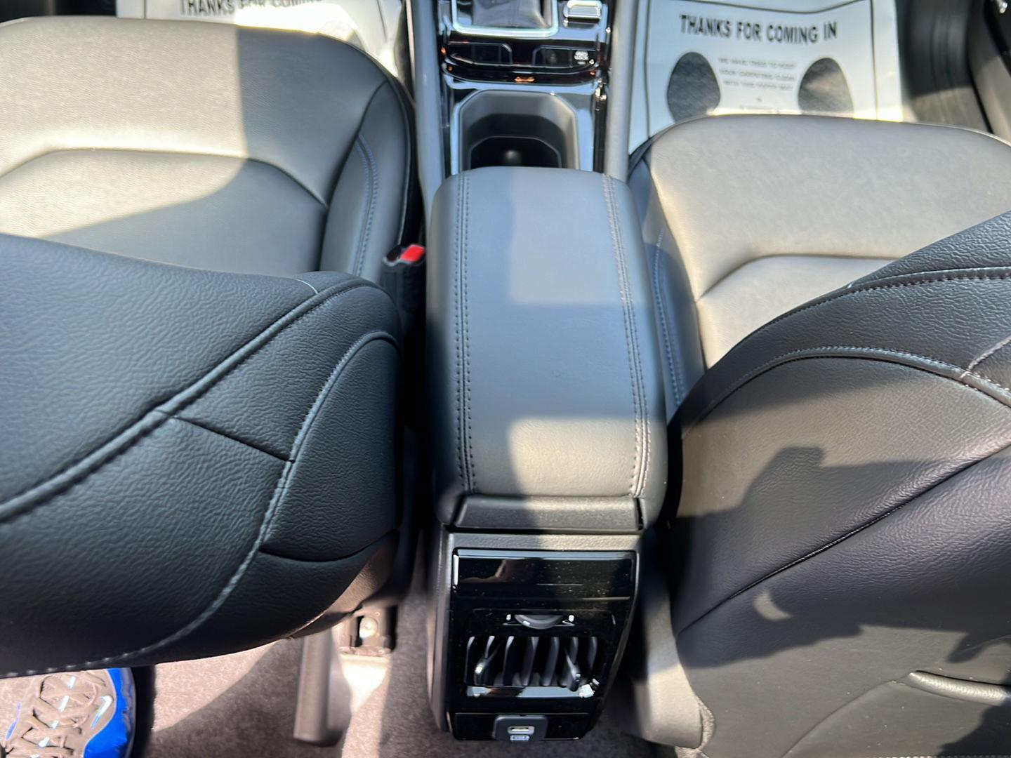 2025 Jeep Compass Limited photo 19